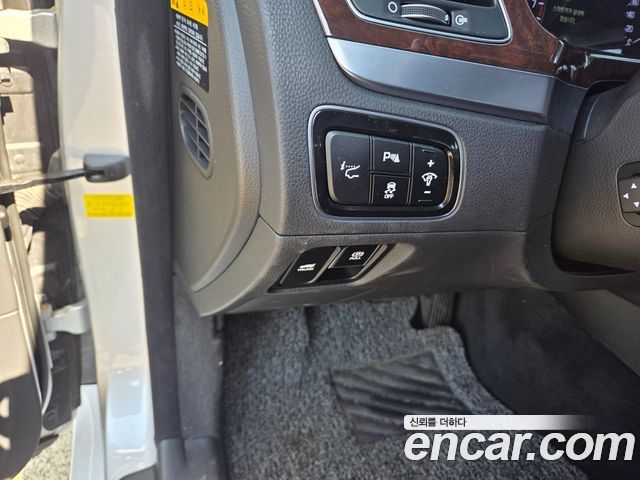 Hyundai Equus 2015 — photo 20