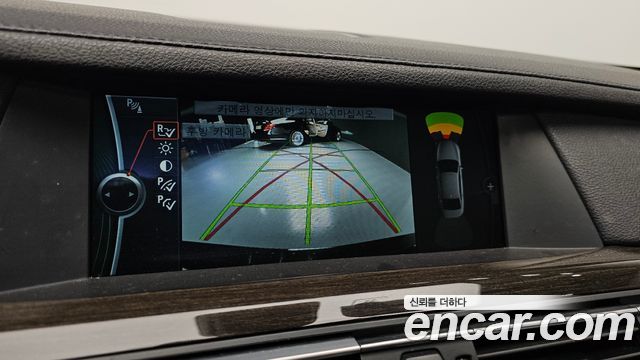 BMW 7-Series 2012 — photo 15