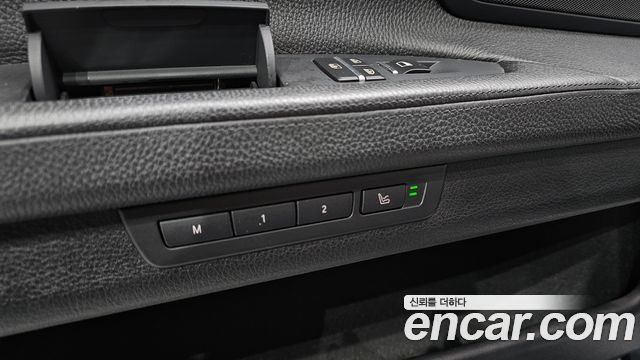BMW 7-Series 2012 — photo 19