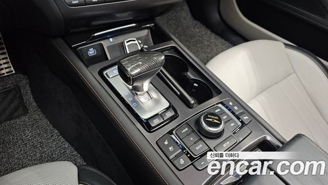 Genesis G80 2019 — photo 9
