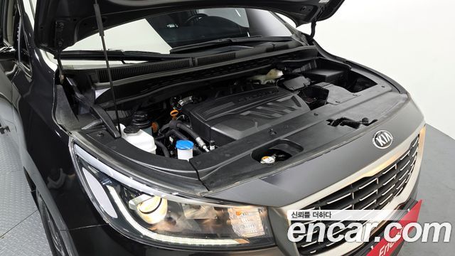 Kia Canival 2019 — photo 6
