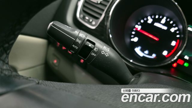 Kia Canival 2019 — photo 17