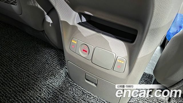 Kia Canival 2019 — photo 18