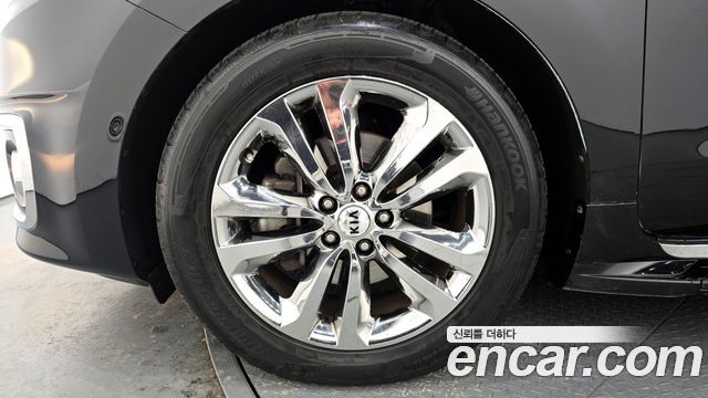 Kia Canival 2017 — photo 5