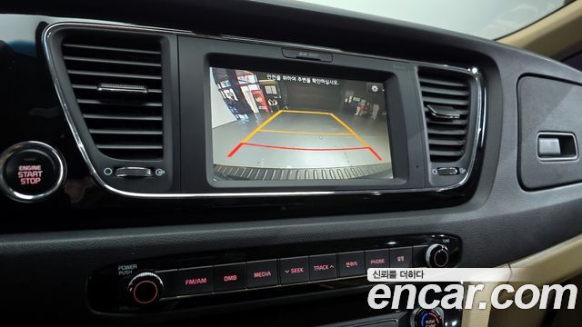 Kia Canival 2017 — photo 15