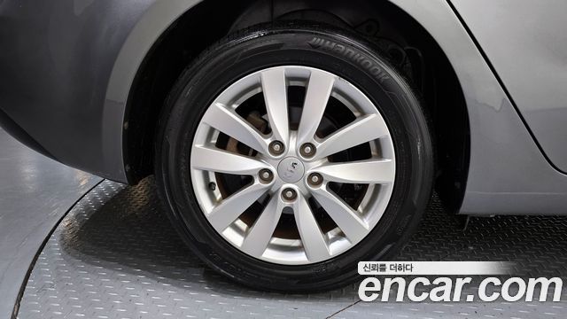 Kia K3 2015 — photo 5