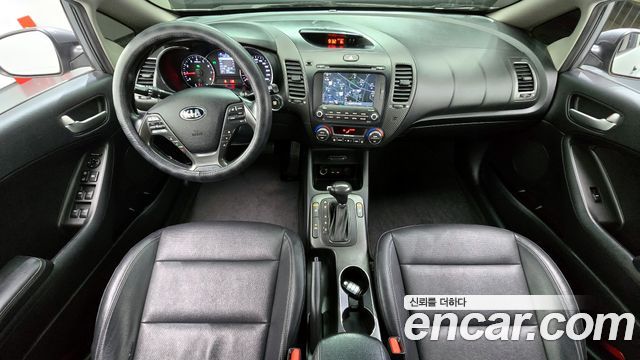 Kia K3 2015 — photo 7