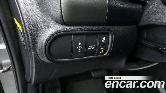 Kia K3 2015 — photo 13