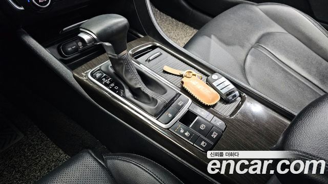 Kia K5 2019 — photo 9