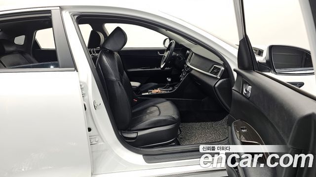 Kia K5 2019 — photo 11