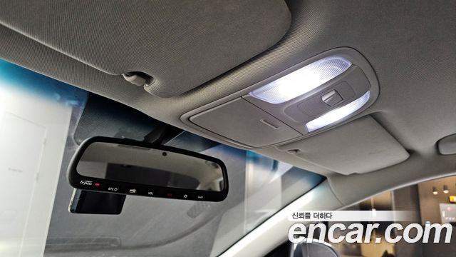 Kia K5 2019 — photo 17