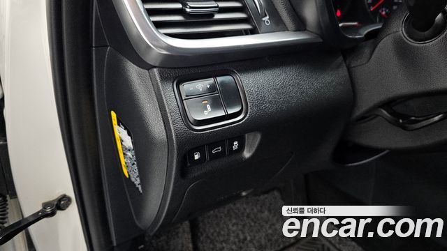 Kia K5 2019 — photo 19
