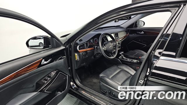Kia K7 2016 — photo 11