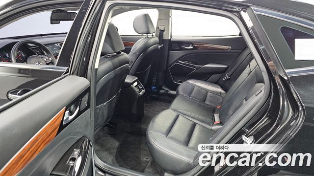 Kia K7 2016 — photo 17