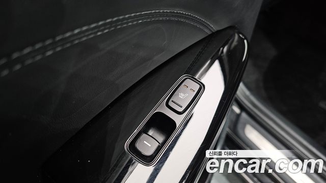 Kia K7 2016 — photo 18