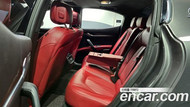 Maserati Ghibli 2017 — photo 12