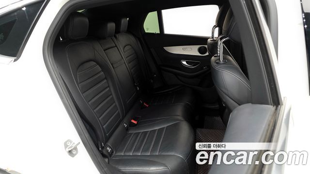 Mercedes-Benz GLC-Class 2018 — photo 12