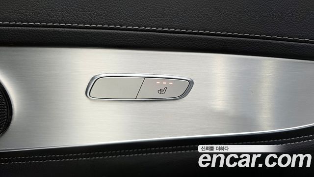 Mercedes-Benz GLC-Class 2018 — photo 19