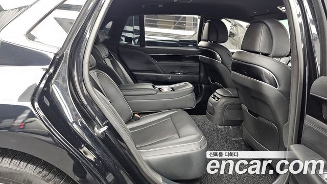 Genesis G90 2023 — photo 12