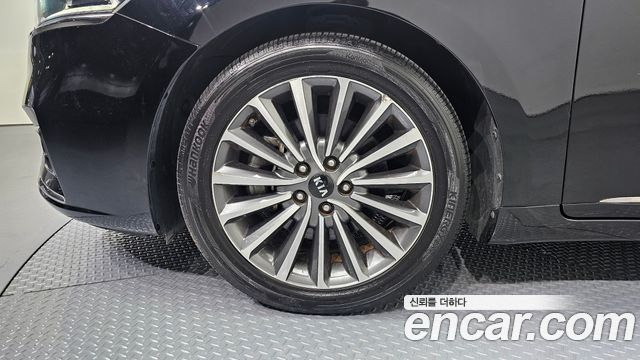 Kia K7 2018 — photo 5