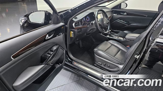 Kia K7 2018 — photo 11