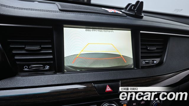 Kia K7 2018 — photo 15