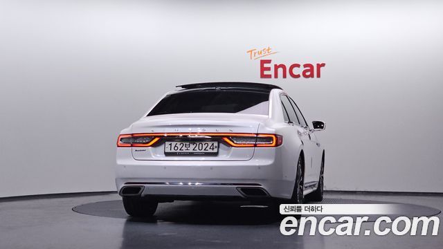 Lincoln Continental 2017 — photo 4