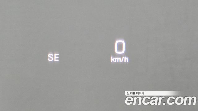 Mercedes-Benz E-Class 2018 — photo 17