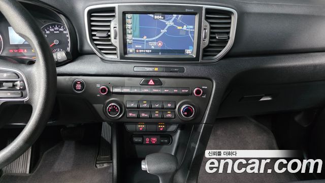 Kia Sportage 2017 — photo 16