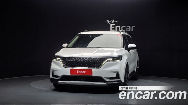 Kia Canival 2023 — photo 3