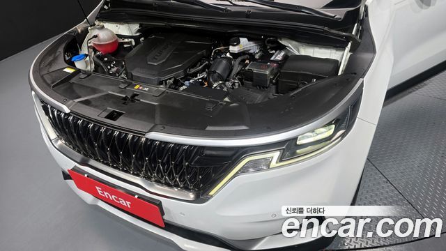 Kia Canival 2023 — photo 6