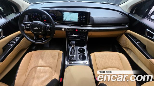 Kia Canival 2023 — photo 7