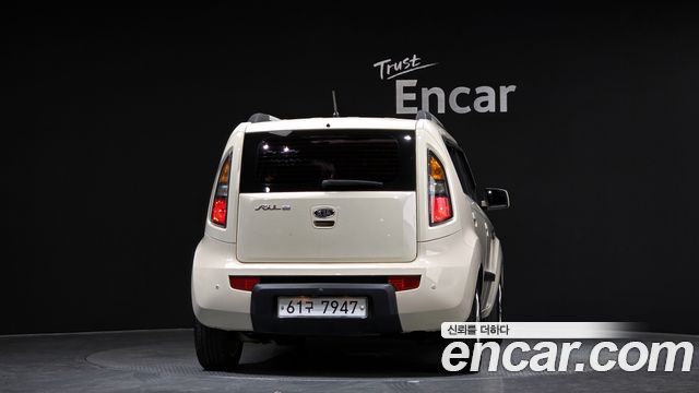 Kia Soul 2010 — photo 4