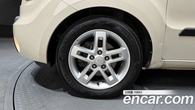 Kia Soul 2010 — photo 5