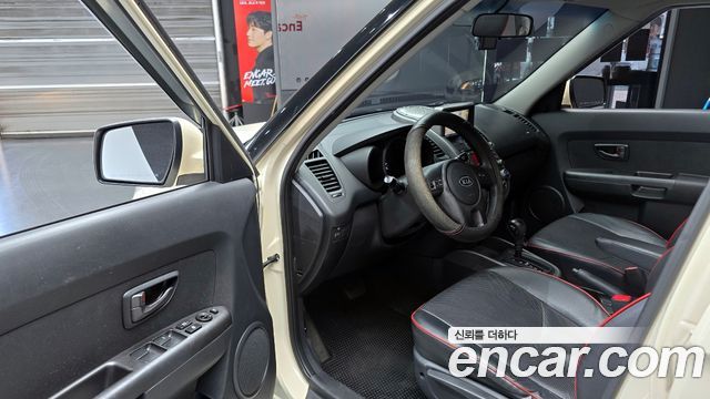 Kia Soul 2010 — photo 11