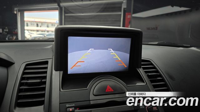 Kia Soul 2010 — photo 16
