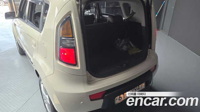 Kia Soul 2010 — photo 20