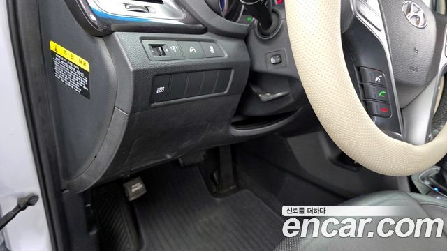 Hyundai Santafe 2014 — photo 18