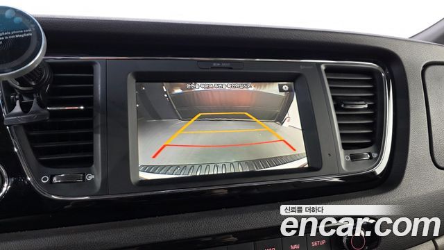 Kia Canival 2018 — photo 15
