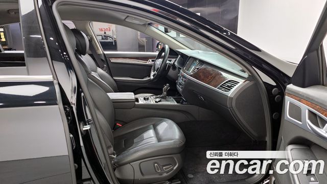 Hyundai Genesis 2016 — photo 10