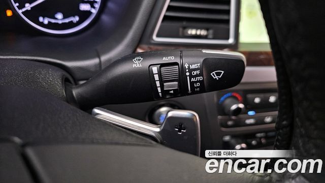 Hyundai Genesis 2016 — photo 18