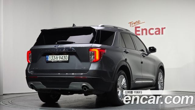 Ford Explorer 2021 — photo 2