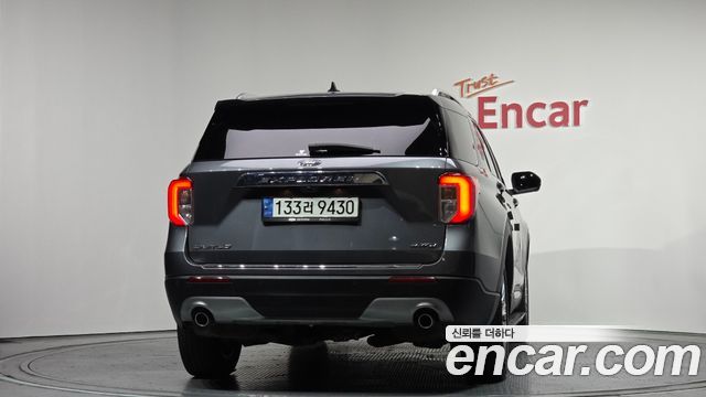 Ford Explorer 2021 — photo 4