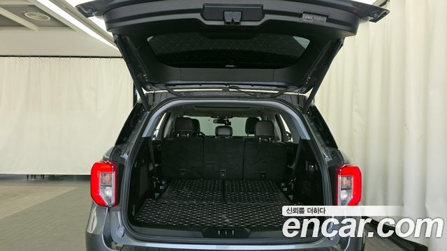 Ford Explorer 2021 — photo 20