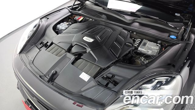 Porsche Cayenne 2021 — photo 6
