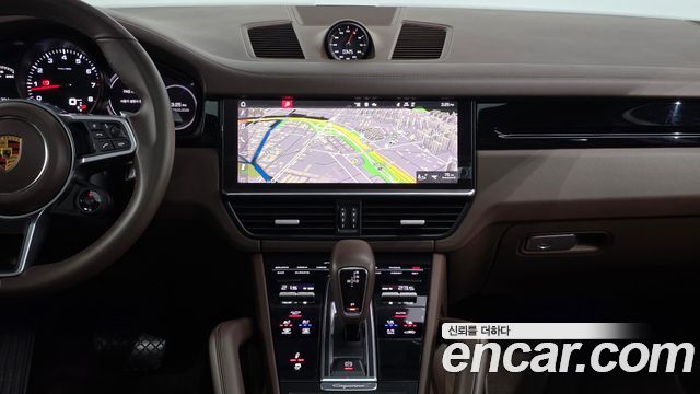 Porsche Cayenne 2021 — photo 14