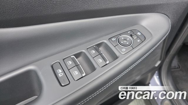 Hyundai Santafe 2021 — photo 12