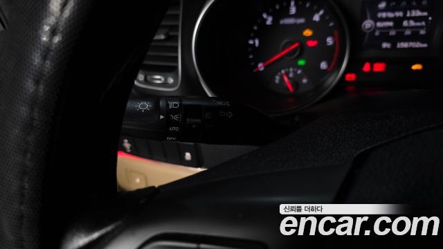 Kia Canival 2015 — photo 17