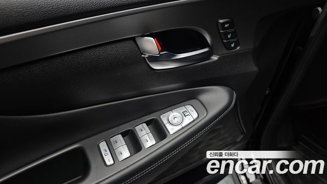 Hyundai Santafe 2021 — photo 16