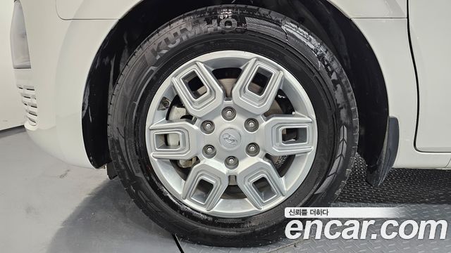 Hyundai Staria 2023 — photo 5